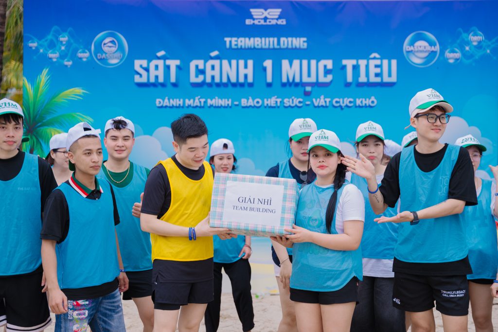 KỶ LUẬT